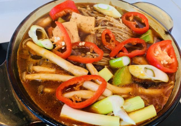點(diǎn)綴出鍋